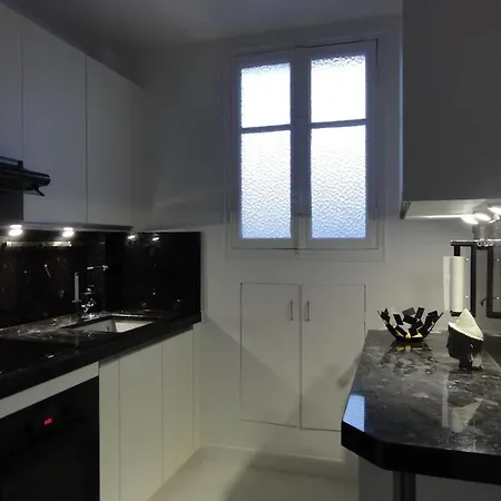 Escapade Parisienne Szálloda